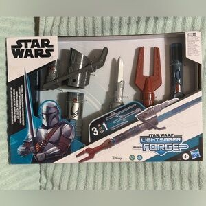 Star Wars Lightsaber Ultimate Mandalorian Masterworks Set, Red, Silver, Blue NEW